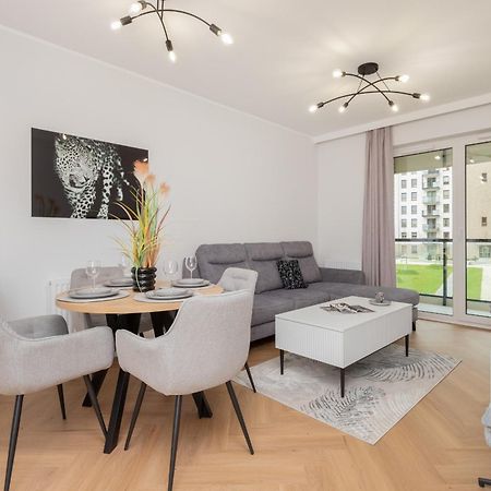 Nowa Letnica Comfortable Apartments With Balcony & Parking Gdansk By Noclegi Renters Exterior photo