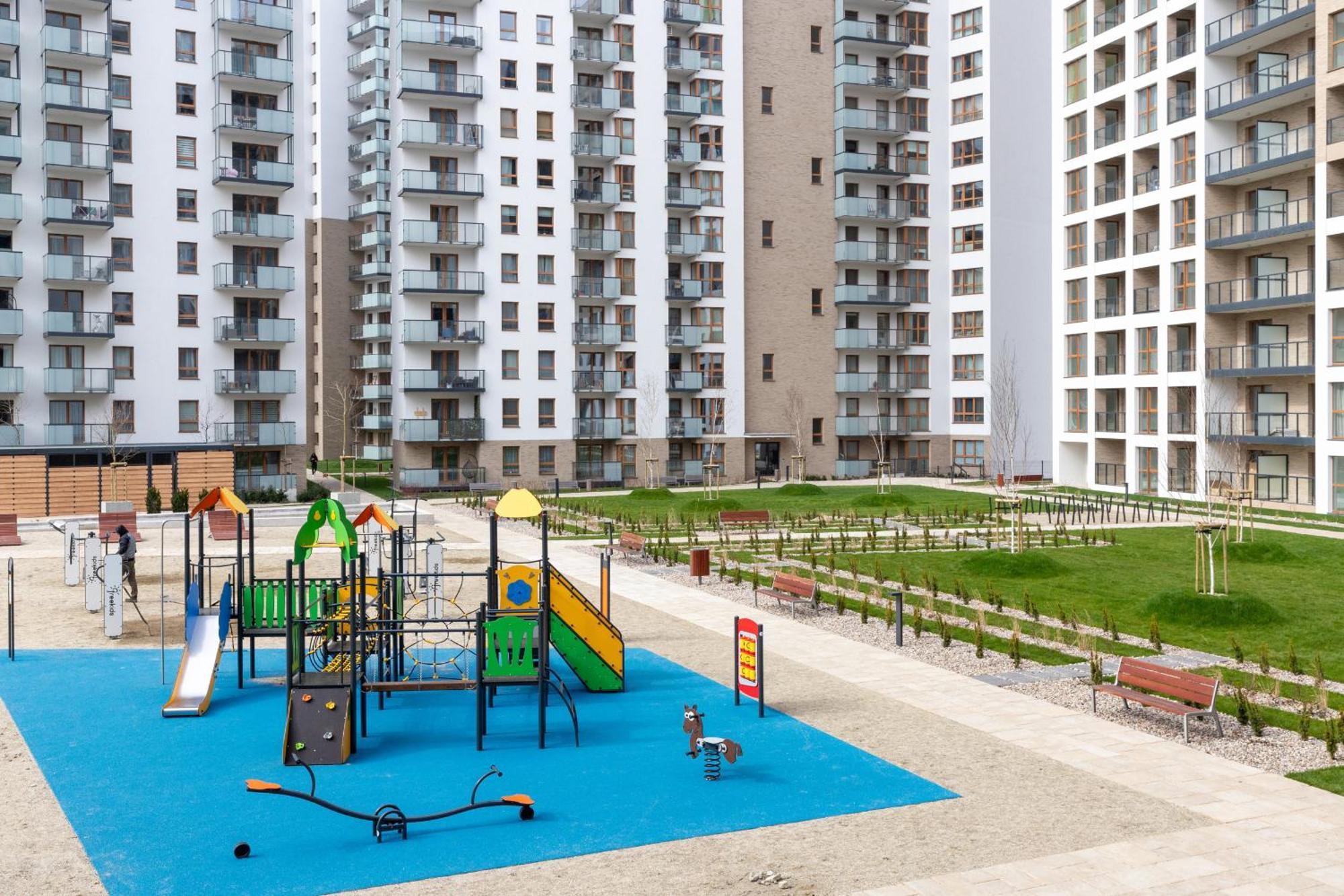 Nowa Letnica Comfortable Apartments With Balcony & Parking Gdansk By Noclegi Renters Exterior photo